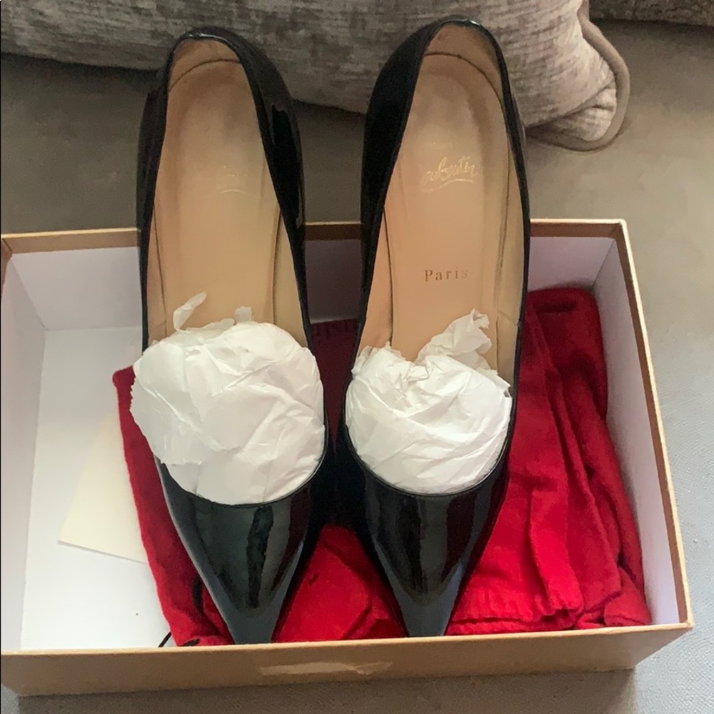 Christian Louboutin Pigalle patent leather heels 40